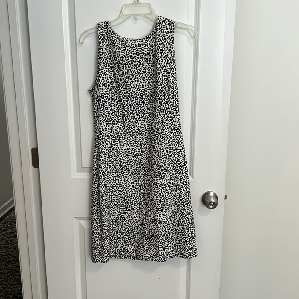 Old Navy Leopard Sleeveless Dress